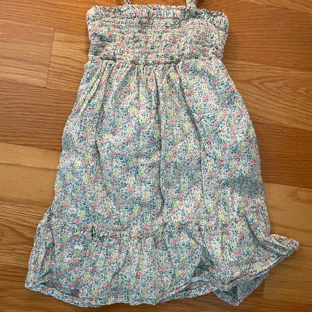 Baby gap 5t smocked floral dress